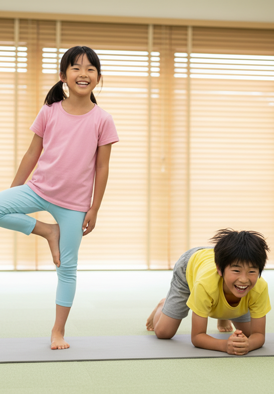 ヨガをする子どもたち